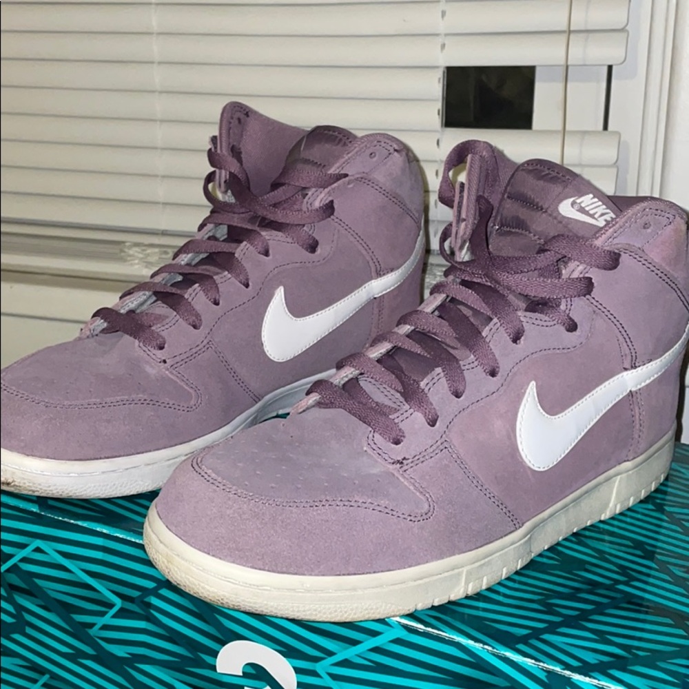 Nike SBs